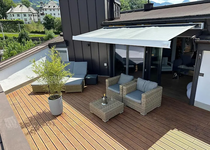 Am Schloss Kitzbuhel